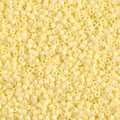 Бисер Miyuki Delica DB2101 Duracoat Dyed Opaque Light Lemon Ice