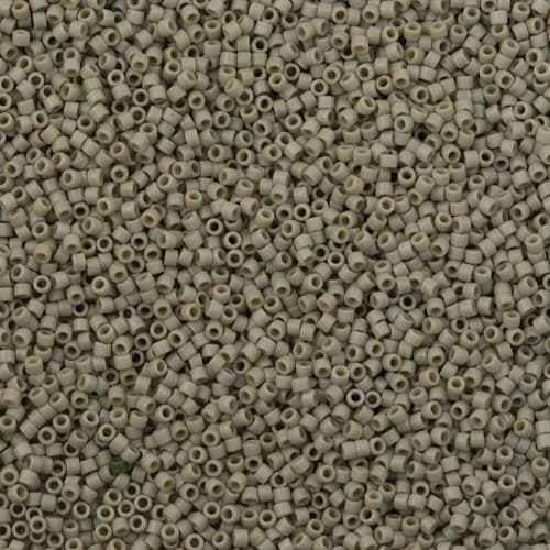 DB2282 - Бисер Miyuki Delica 11-0 цвет DB2282
